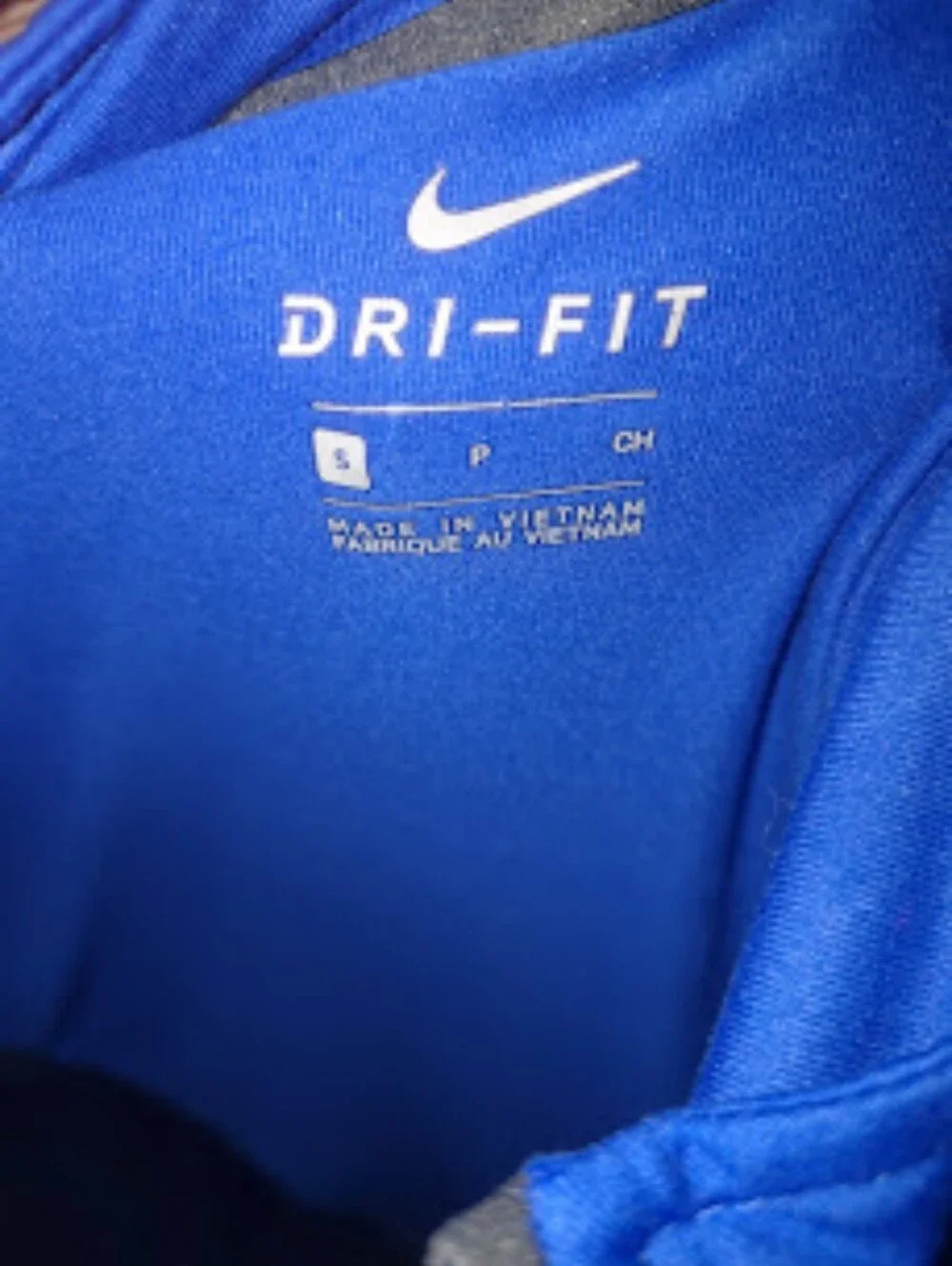 Nike Women’s Royal Blue Long-Sleeve Quarter-Zip Hoodie